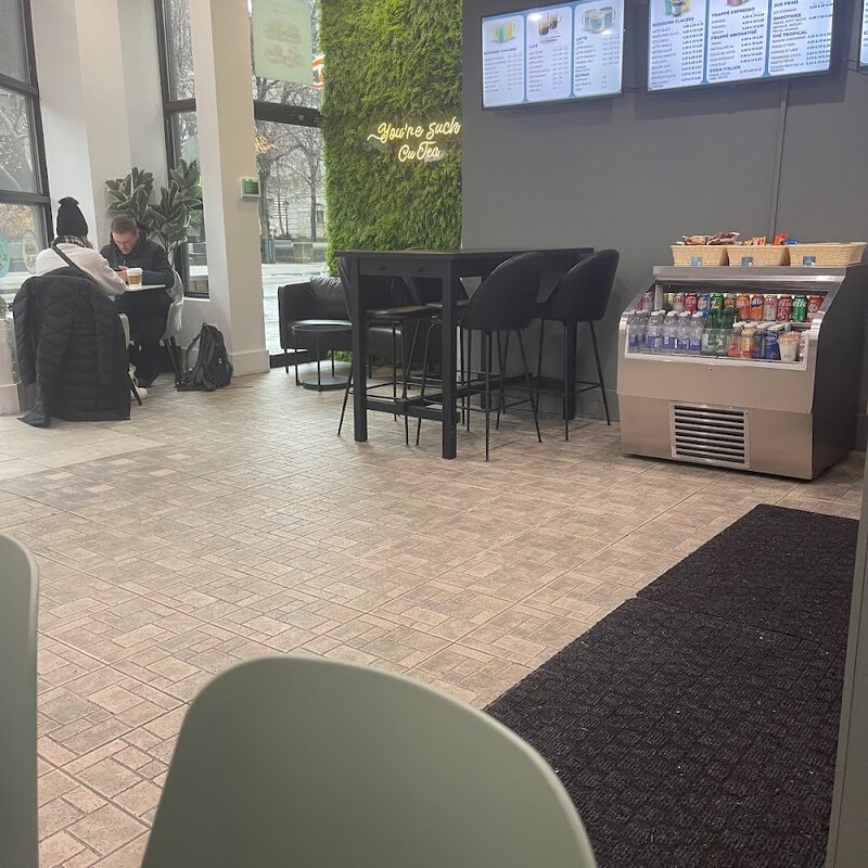 Caf&eacute; Caffeino - Restaurants in Montreal