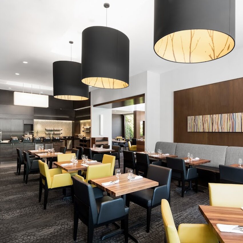 Restaurant Le Bisco - Hotel Restaurants in Downtown