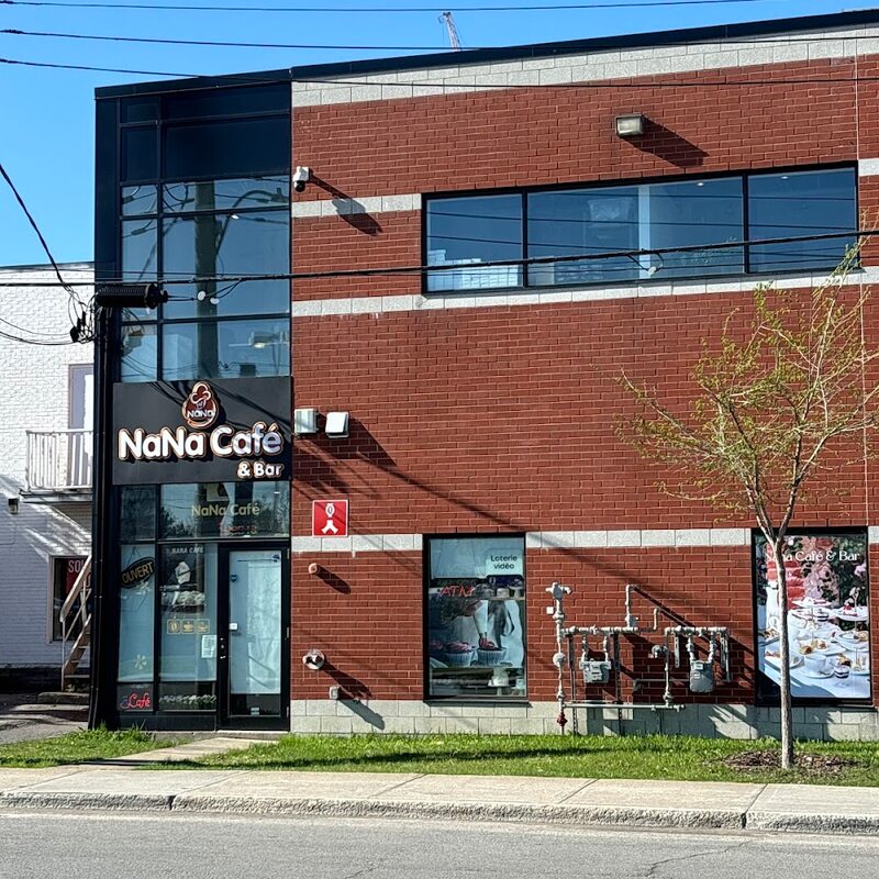 Nana Café & Bar - Restaurants in Montreal