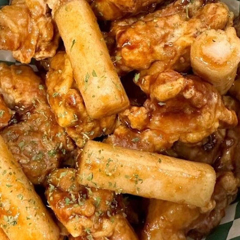 Chicken Plus + - Delivery Restaurants in Montreal