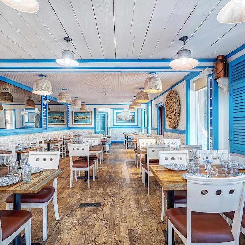 Petros Taverne Grecque - Restaurants de la Montérégie (Rive-Sud)