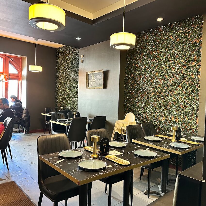 Restaurant Vedha - Restaurants Indiens pr&egrave;s de: H3C2B2