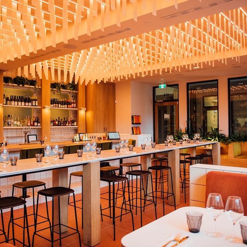Bistro Siège Social - Restaurants in Montreal