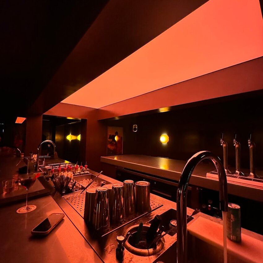 Bar Numero - Restaurants pr&egrave;s de: H2V4E7