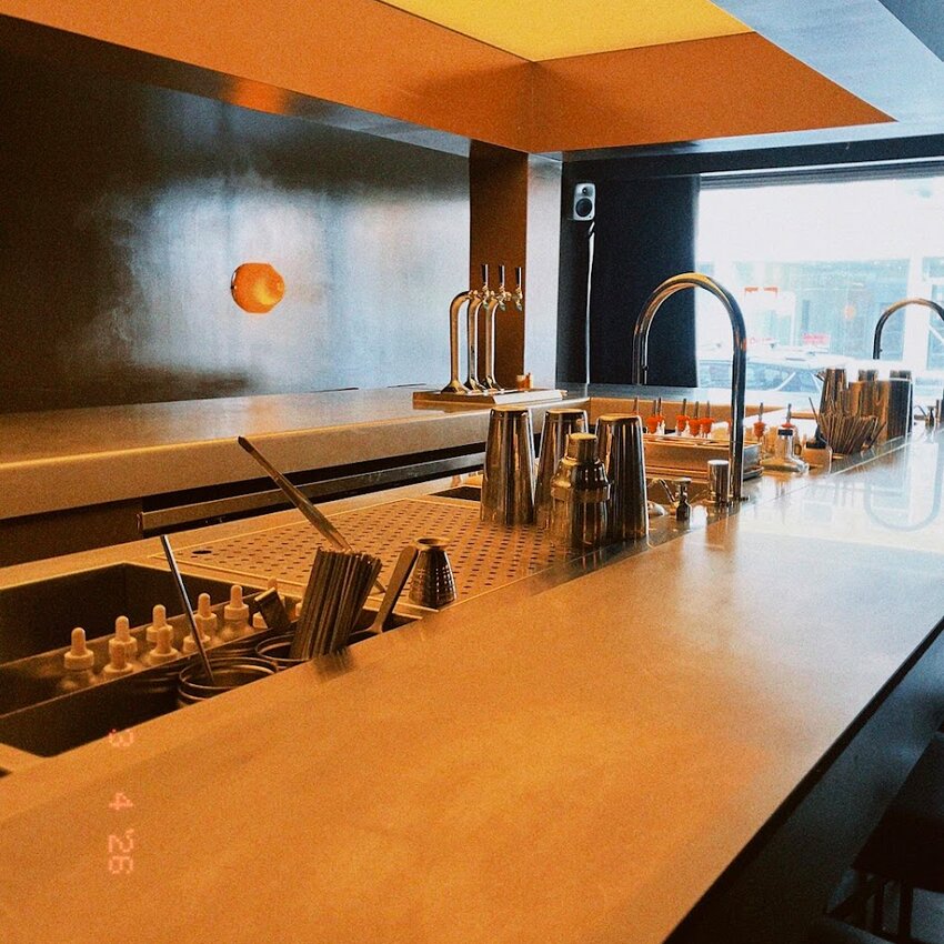 Bar Numero - Restaurants près de: H2T1A7