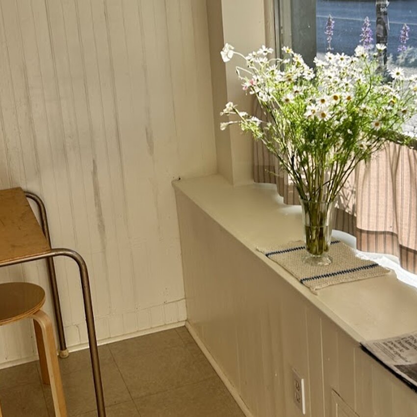 Caf&eacute; Bosco -  Restaurants Near: H2S1L8