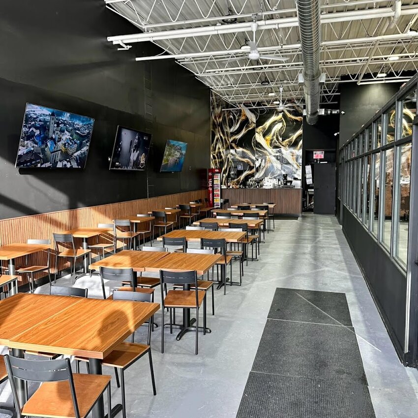 Salon Barbierista -  Restaurants Near: H7V1E8