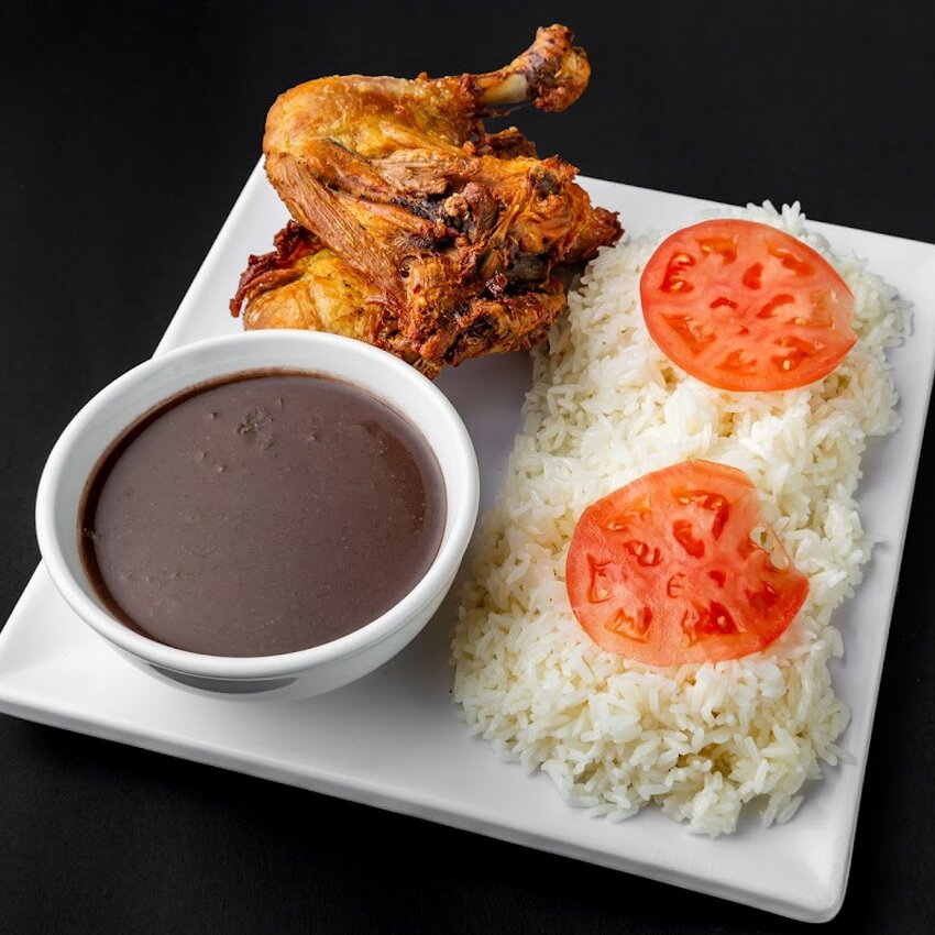 CHEZ DASH Restaurant