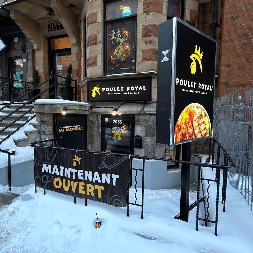 Poulet Royal - Poutine, Fried Chicken, Middle Eastern Restaurants Near: H2V4E4