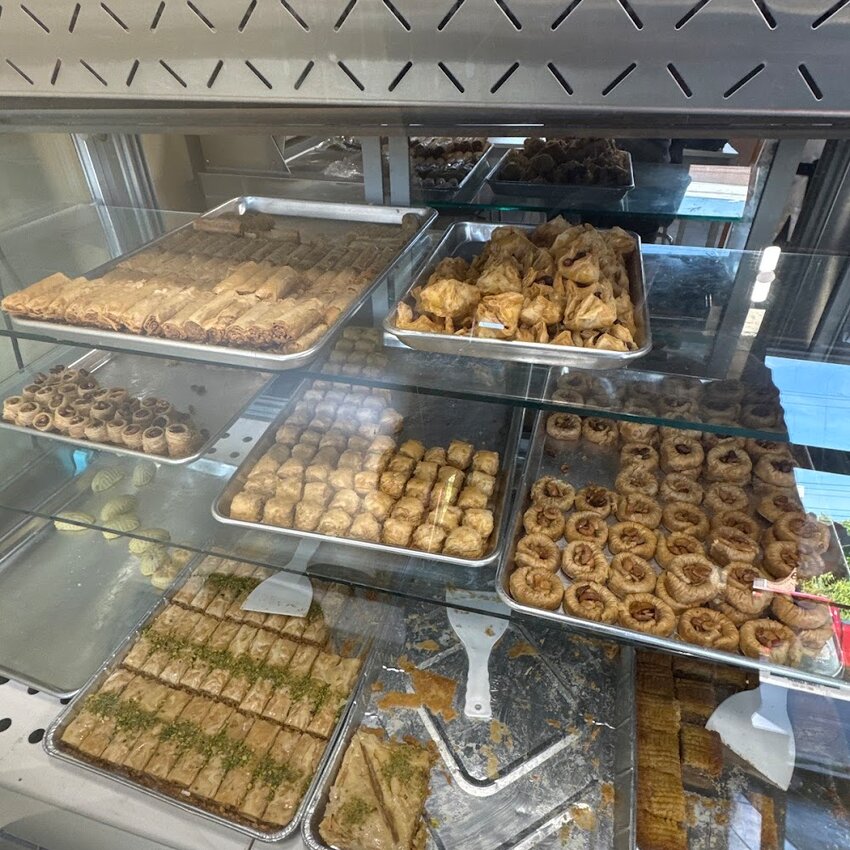 Pâtisserie Halwanji - Restaurants Commande en ligne de Pierrefonds-Roxboro