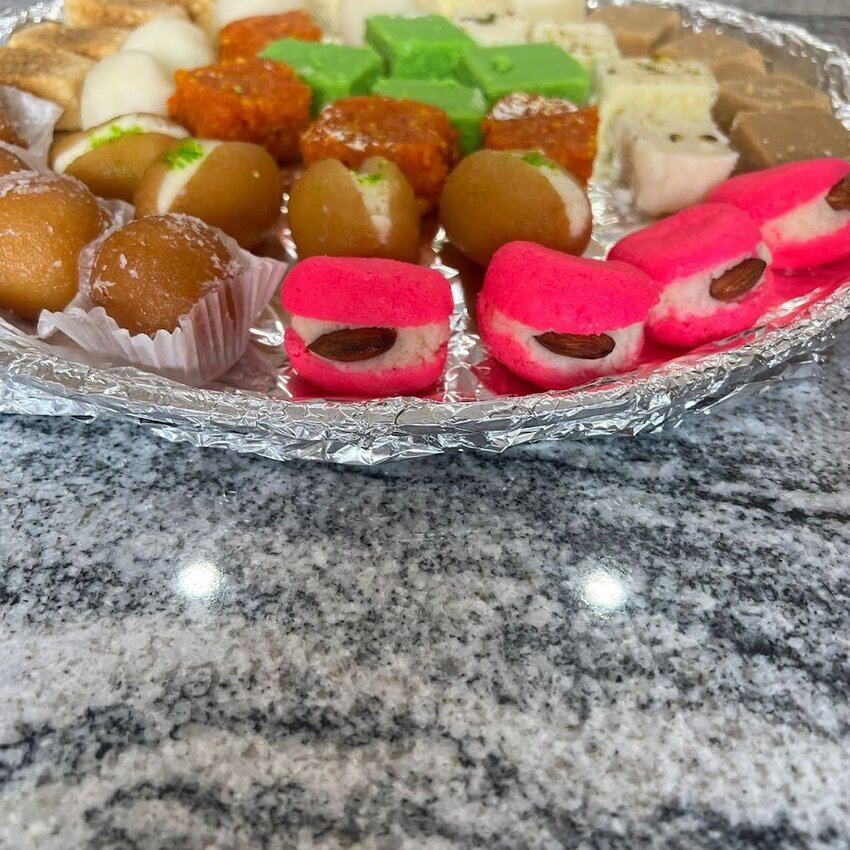 Malwa Food Junction - Restaurants pr&egrave;s de: H7Y1B6