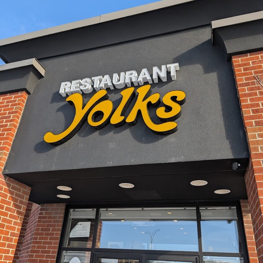 D&eacute;jeuners Yolks Breakfast - Dollard-des-Ormeaux Breakfast Restaurants