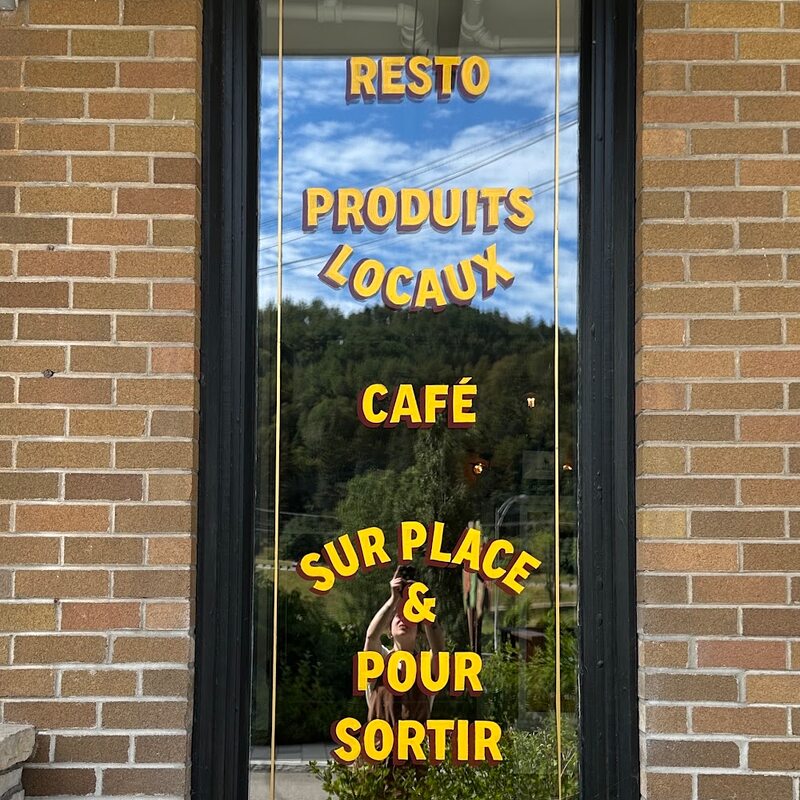 Confit Épicerie-Buvette - BBQ, Grill, Burgers, Rotisseries, Salads Restaurants in Quebec
