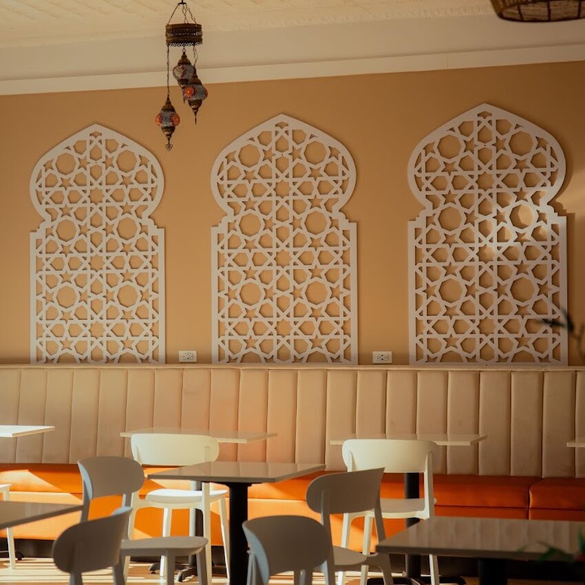 Loünja Café Restaurant