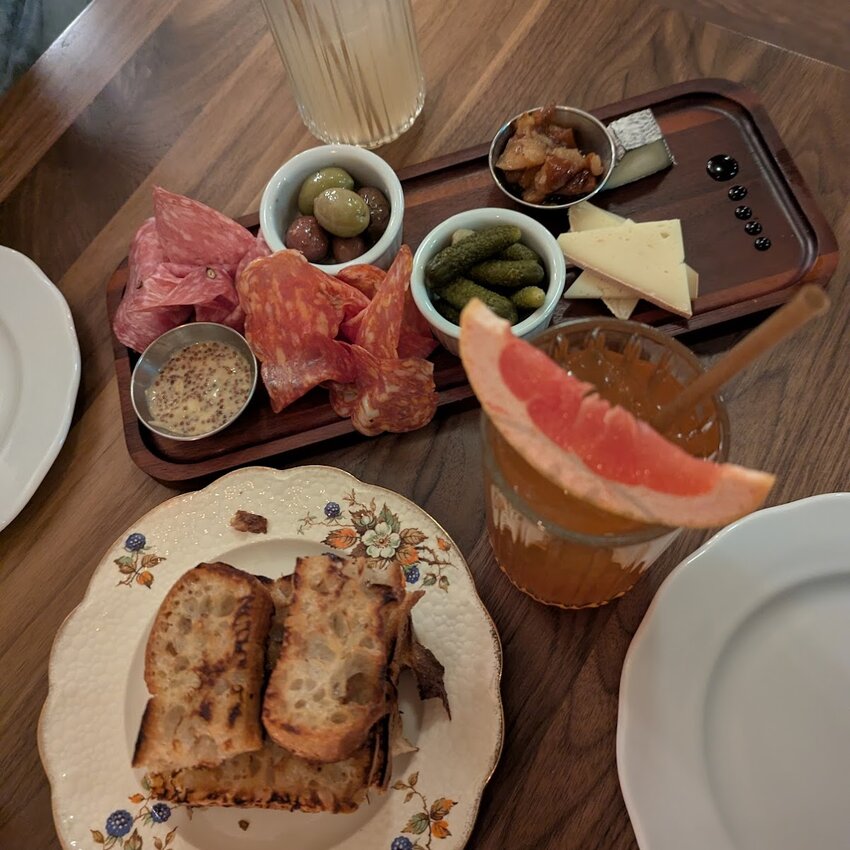 Le P'tit B&eacute;langer - Restaurants pr&egrave;s de: H1Y1W5