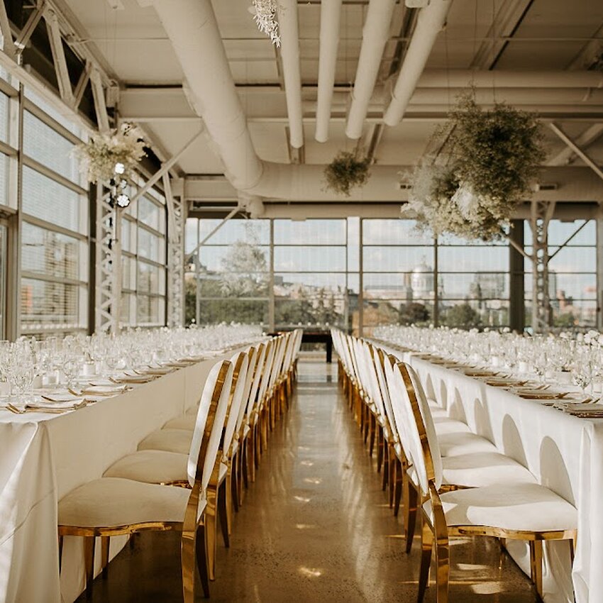 Soci&eacute;t&eacute; Traiteur -  Restaurants Near: H8S4H2