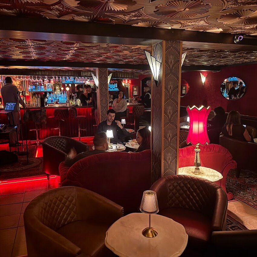 Sound Society Montréal - Restaurants Near: H2T1B8