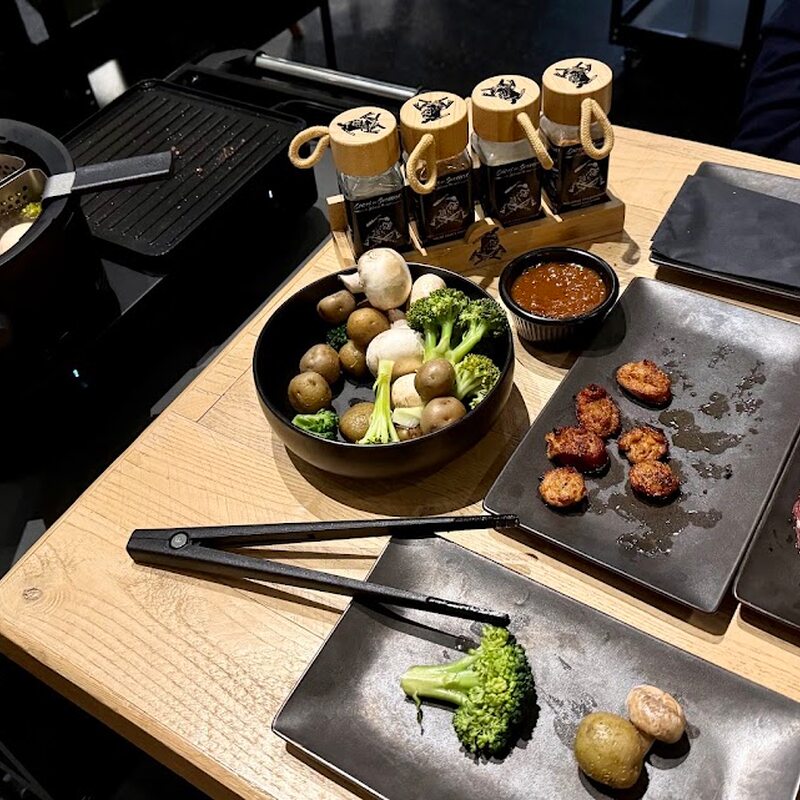Fondue & Co - Cozy Atmosphere Restaurants in Quebec