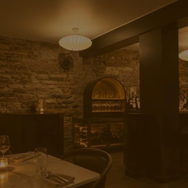 PUB Vieux-Port MTL - Restaurants de Montréal