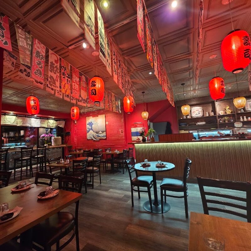 Miku Sushi Bar - Restaurants pr&egrave;s de: H4G1N1