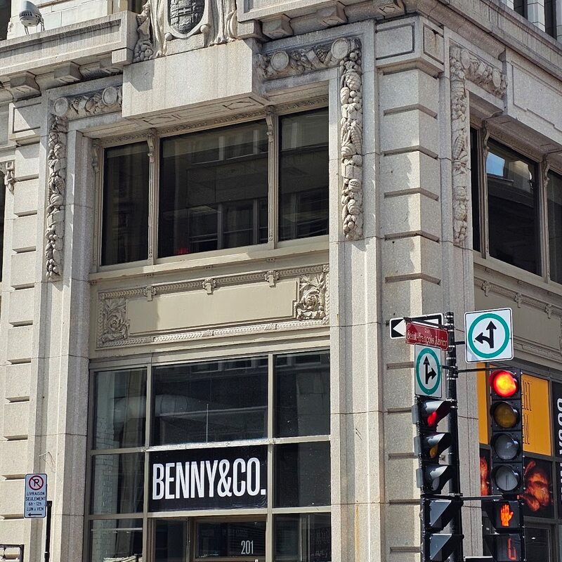 Benny & Co. - Poutine in Old Montreal