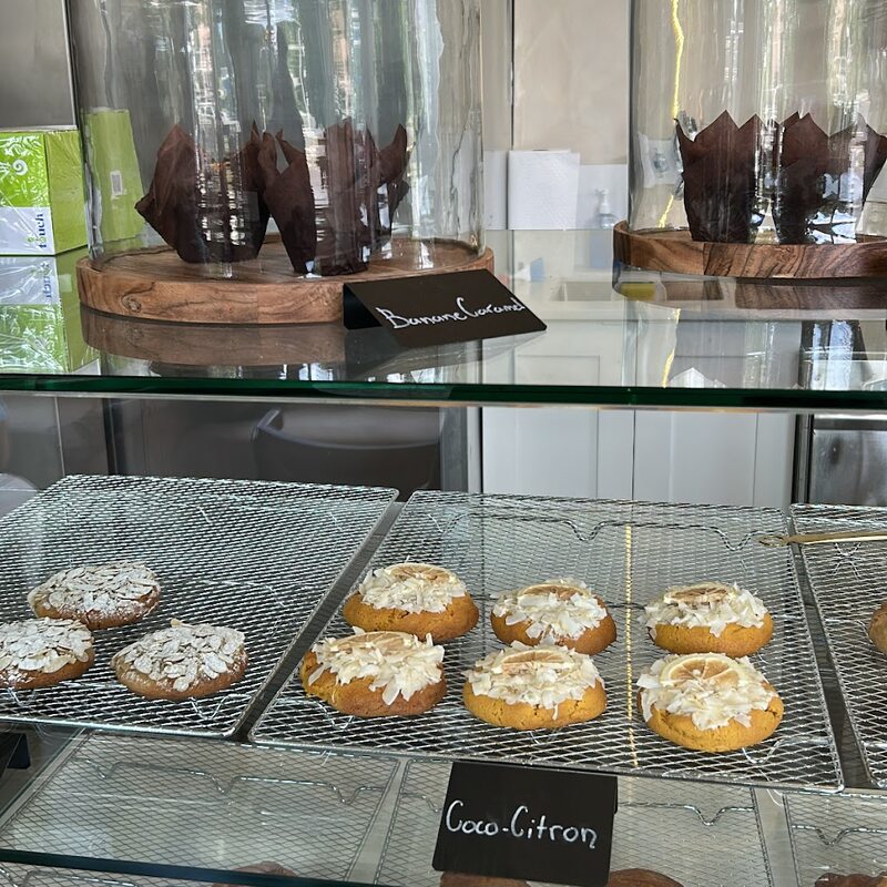 Dune Caf&eacute; - Bakeries, Pastries Restaurants in Laval