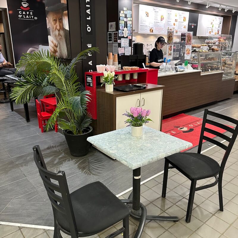 CafeO'Lait - Fish & Chips, Cafés Restaurants in Montreal