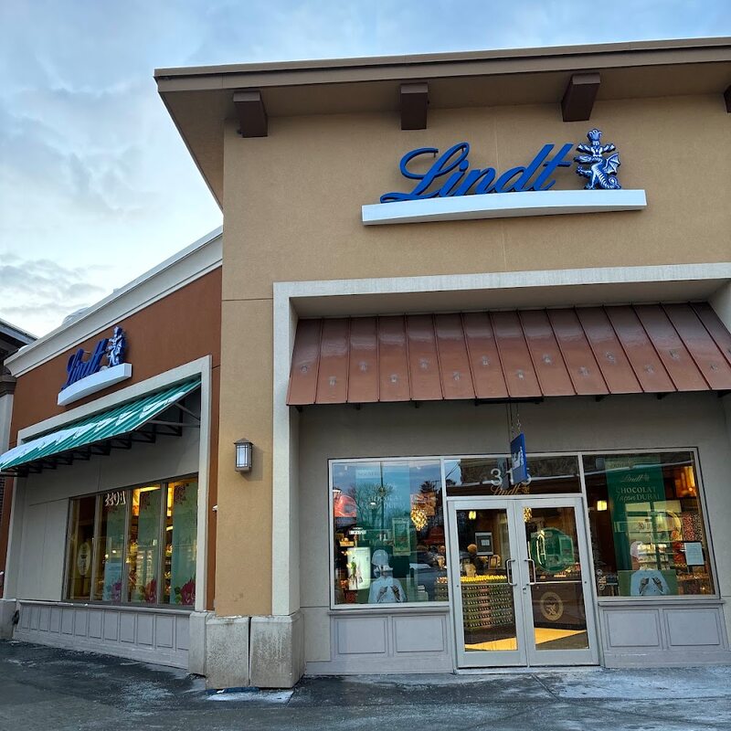 Boutique Lindt - Restaurants in Montreal