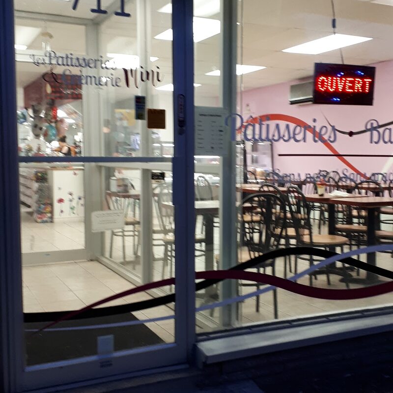 Les Pâtisseries et Crèmerie Mini - Restaurants de Montréal