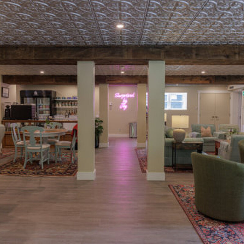 Caf&eacute; Three Pines - Breakfast, Poutine, Caf&eacute;s Restaurants in Montreal