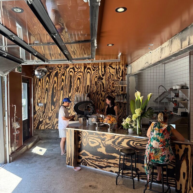 Éléphantine - Restaurants Belges, Cafés de Montréal