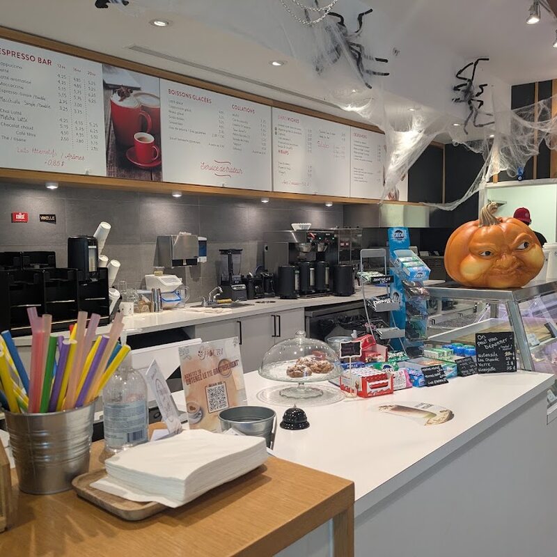Chez Houri Café & Traiteur - Restaurants Cafés, Américains de Montréal