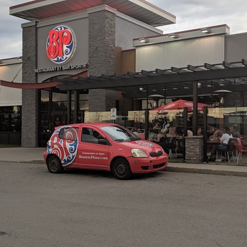 Boston Pizza -  Restaurants Near: J7K3B4