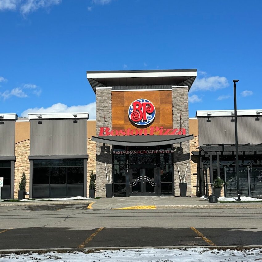 Boston Pizza Restaurant