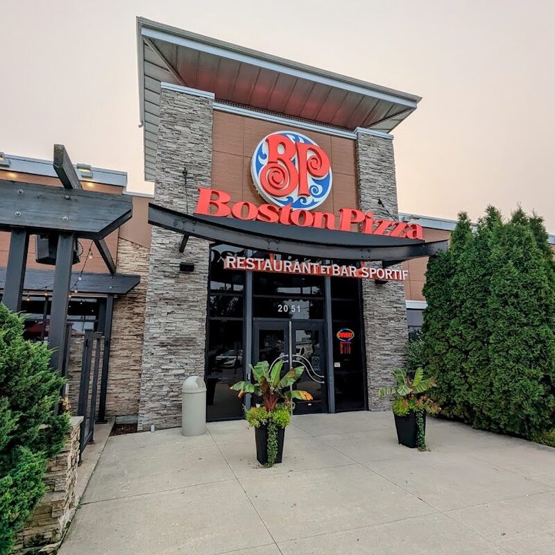 Boston Pizza - Restaurants Cafés, Pizza de Montréal