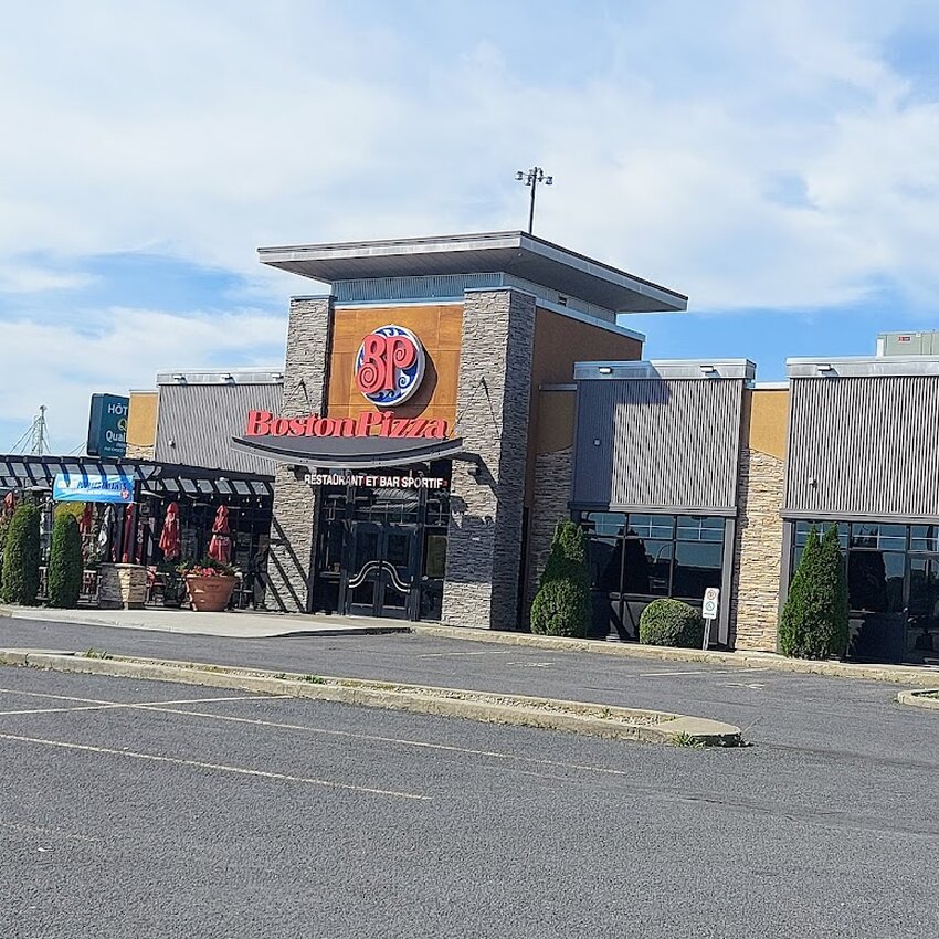 Boston Pizza - Montreal Pasta Open Late Restaurants