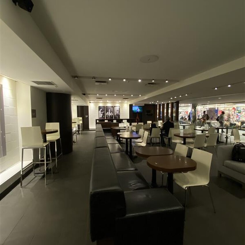 Caf&eacute; Van Houtte - Restaurants Th&eacute;, P&acirc;tisseries pr&egrave;s de: H3B3C8