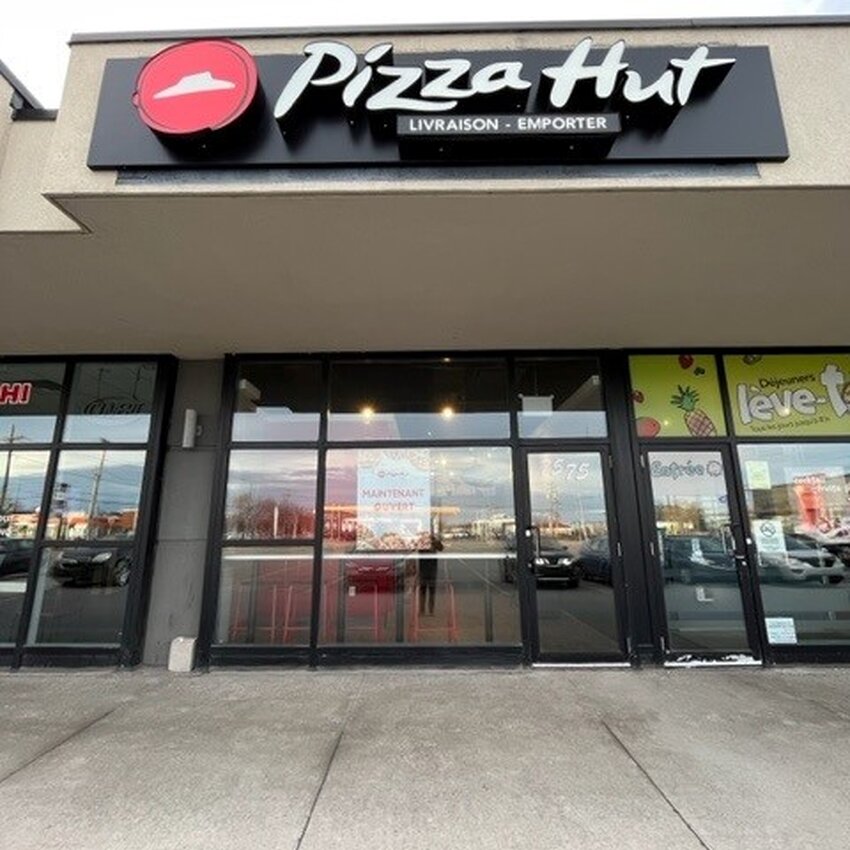 Pizza Hut -  Restaurants Near: H8R2A5