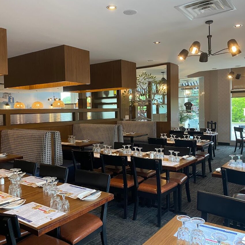 Au Vieux Duluth -  Restaurants Near: J7Y1R2