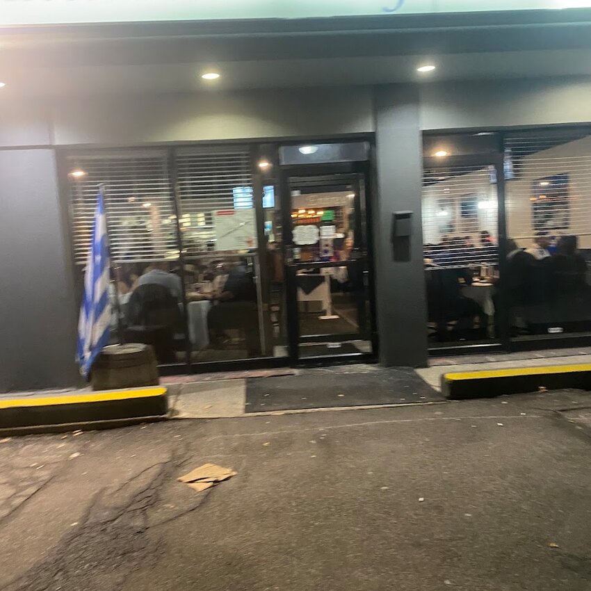 Tripolis - Mediterranean, Middle Eastern, Afghan Restaurants in Laval