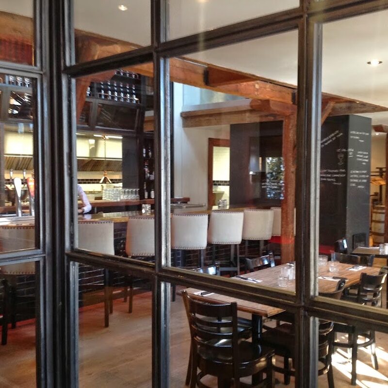 Magia Restaurant & Garde-Manger - Restaurants Magia Restaurant & Garde-Manger