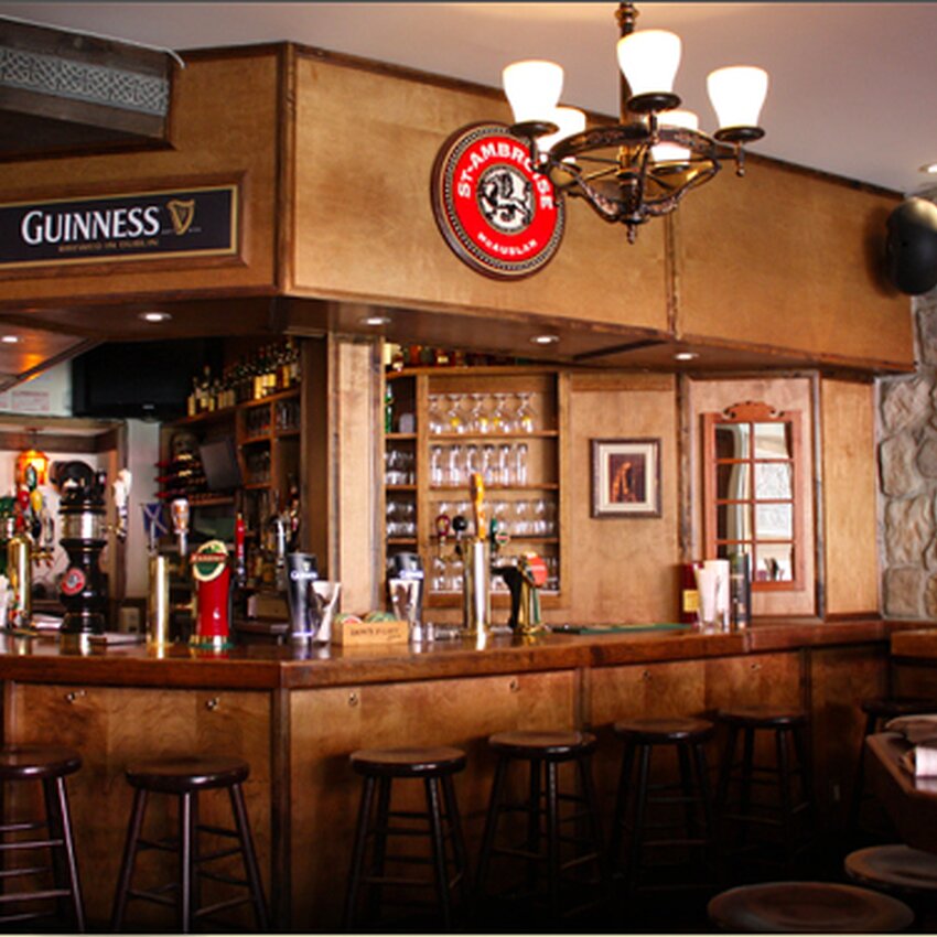 Ye Olde Orchard Pub & Grill - Restaurants à Mile-End, Le Plateau-Mont-Royal