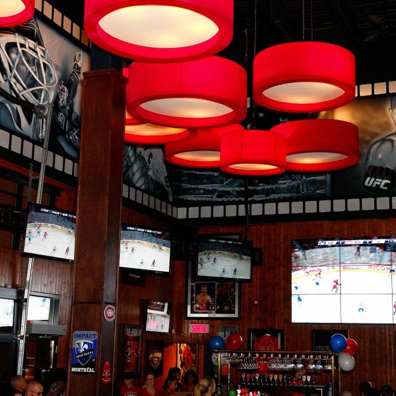 La Cage - Restaurants de Montréal
