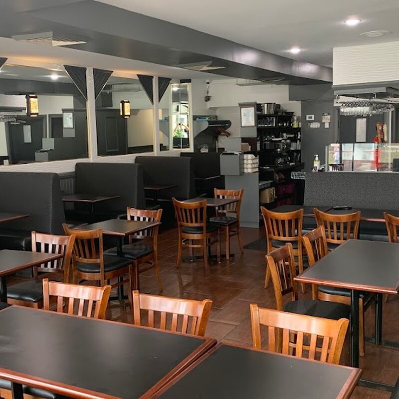 Diane Deli & Grill - Poutine, Casse-Croute/Snack Bars Restaurants in Montreal-East