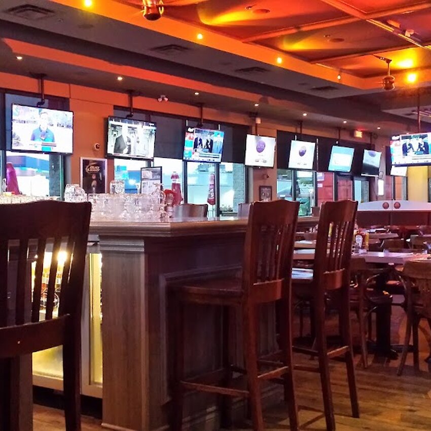 La Station des Sports - Restaurants pr&egrave;s de: J4W1M3