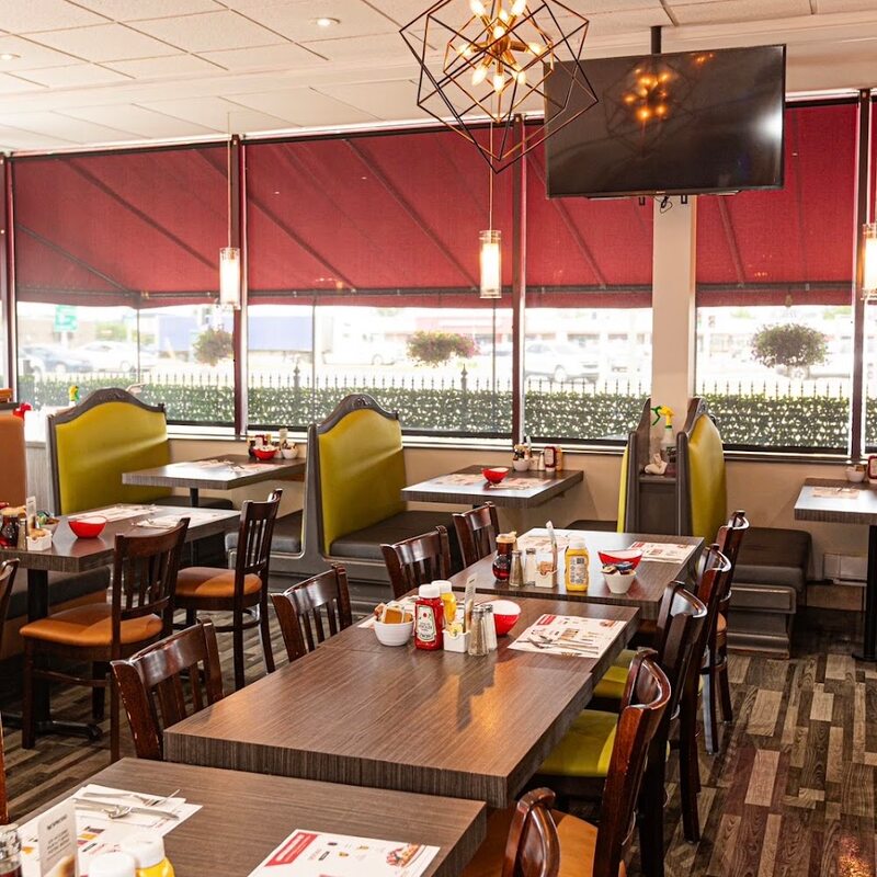 Petinos - Restaurants Basques, Déjeuners de Montréal