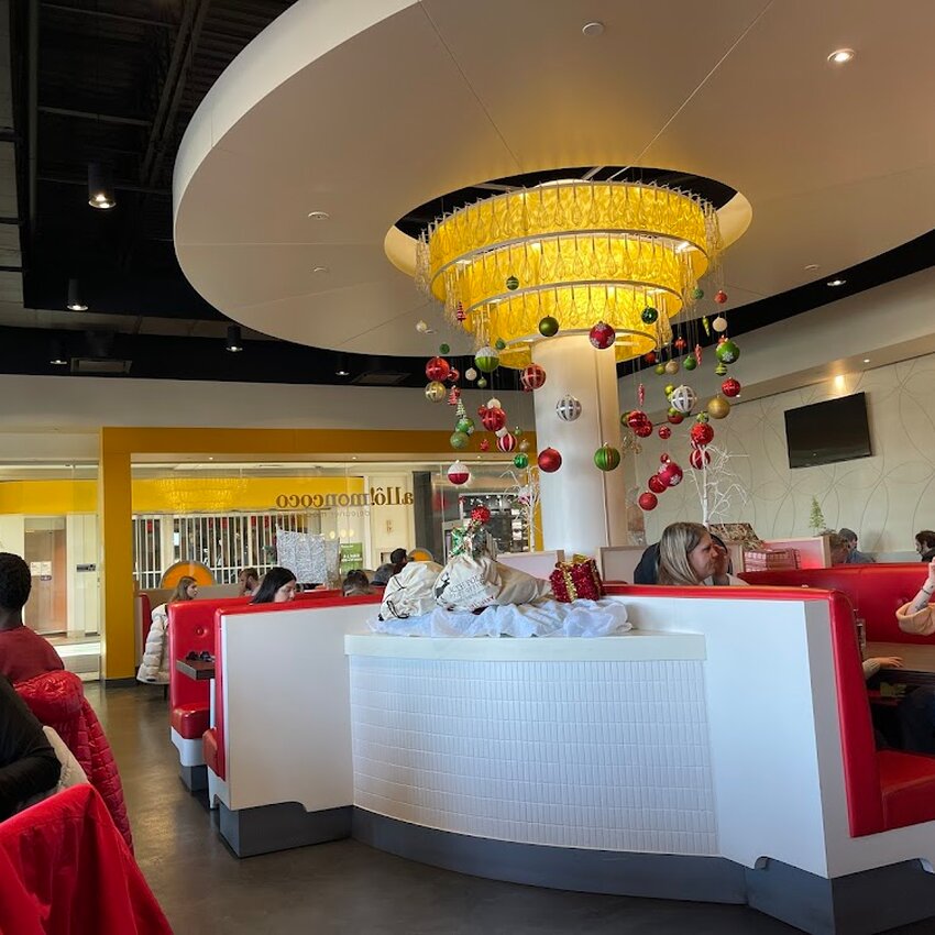 All&ocirc; mon Coco Restaurant