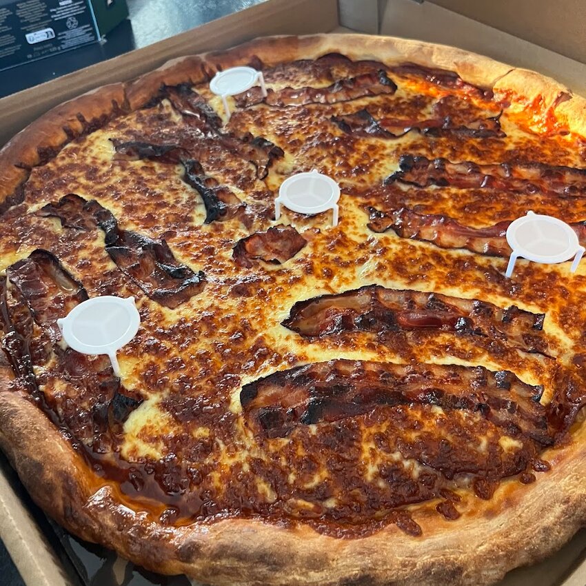 Bravo Pizzeria Inc -  Restaurants Near: J6E5E3