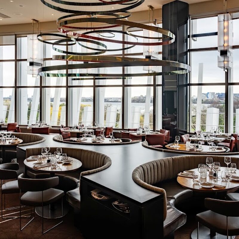 Pavillon 67, buffet gourmand - Restaurants in Montreal