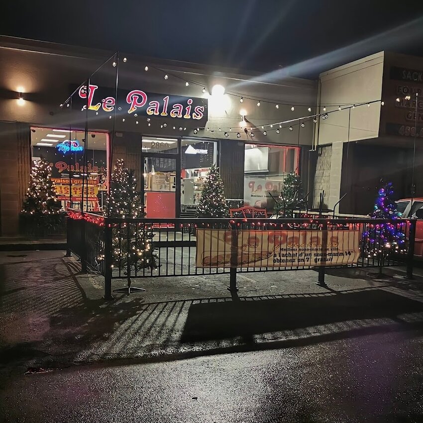 Le Palais - Poutine, Tea Restaurants in Montérégie (South Shore)